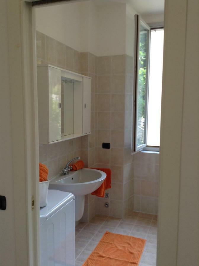 Larius Apartment Parking Carate Urio Экстерьер фото